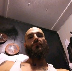 Meet your Posher, Quentin